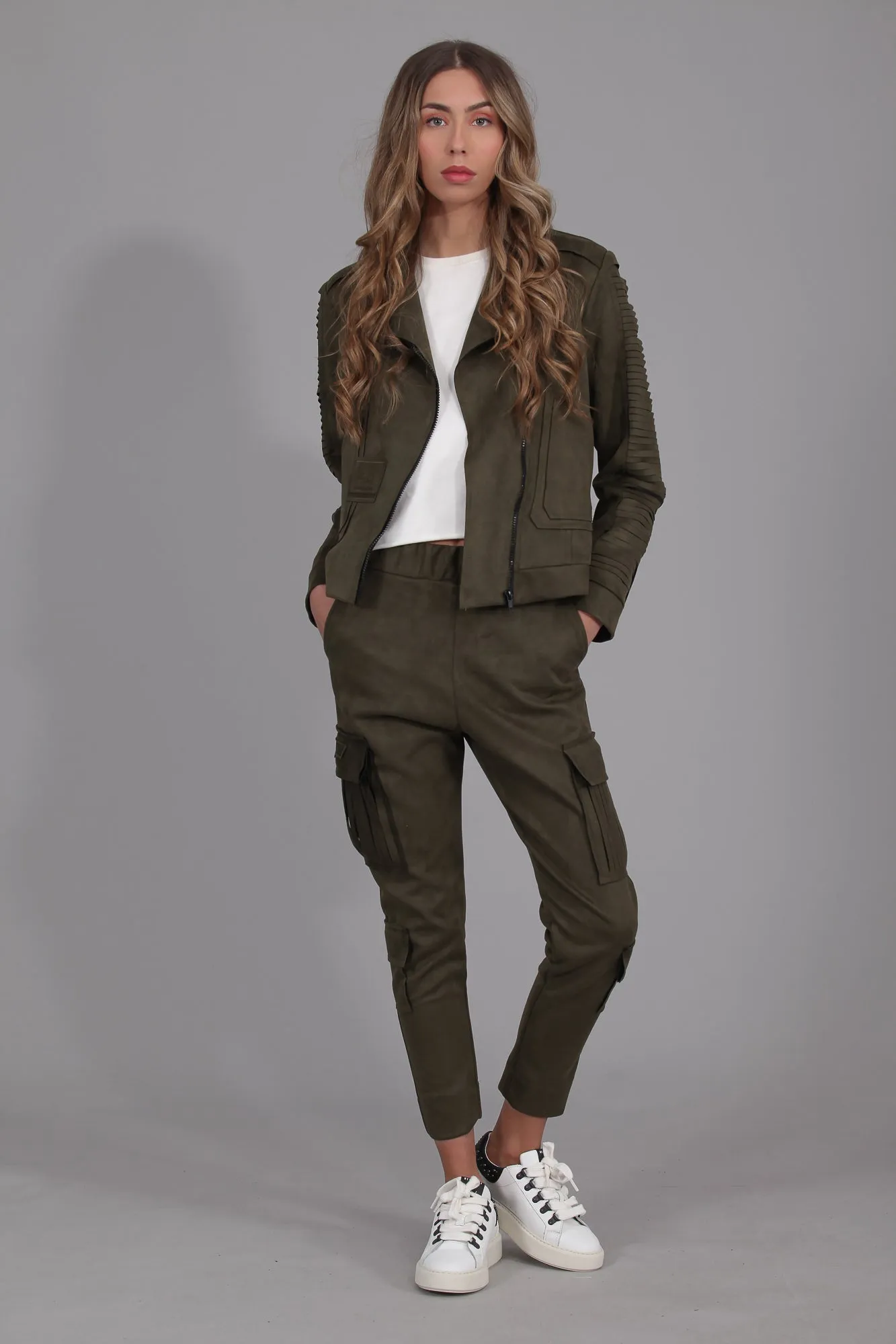 Pantalón cargo bolsillos · Ante Khaki ·